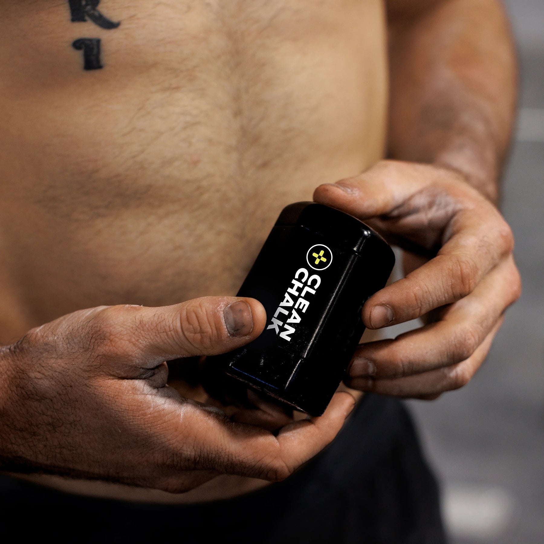 Clean Chalk Dispenser (Members)